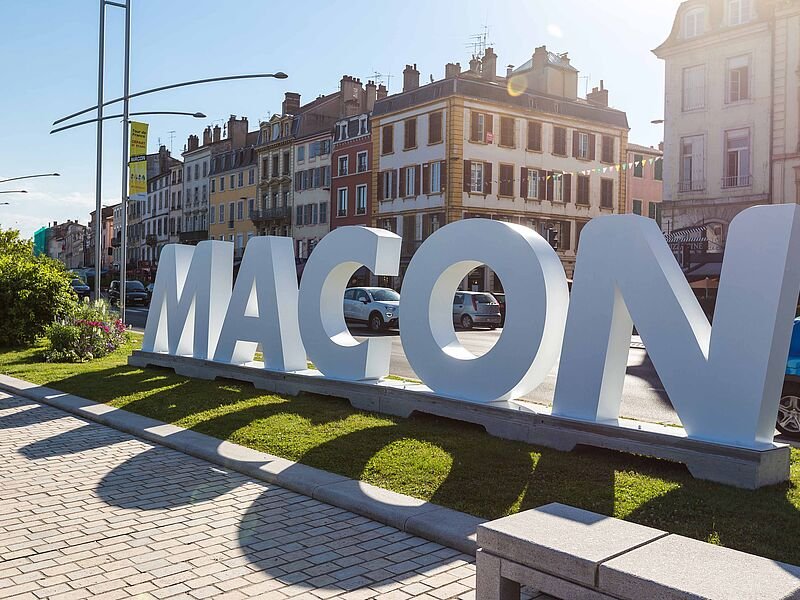 csm_Lettres_Geantes_MACON_04-07-2019@Etienne_Gatheron_Ville_de_Macon_e763fda88a